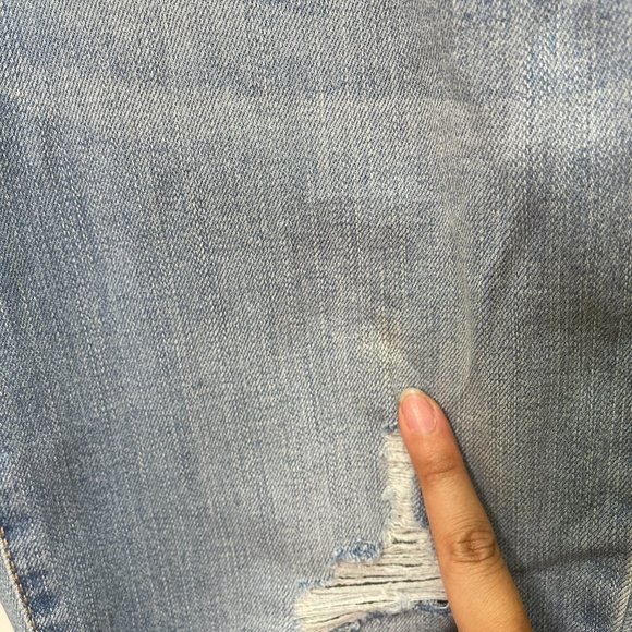Dynamite Cara Light Wash BF Distressed Jeans 24 - Picture 8 of 8